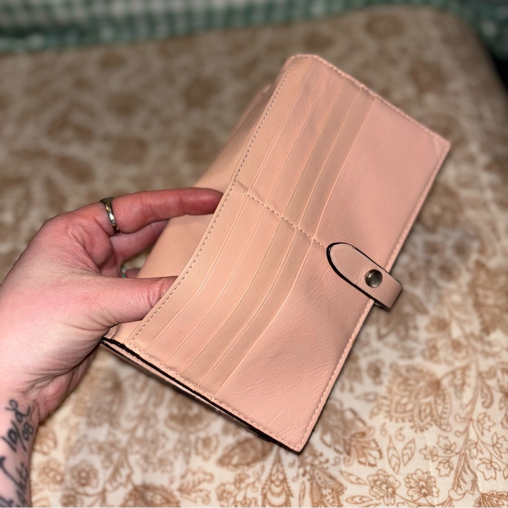 Genuine Leather Pale Pink Women's Wallet/Clutch - Picture 9 of 13